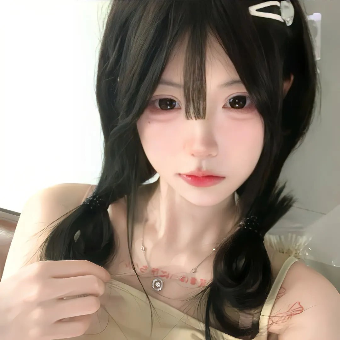 白桦林中的哨所